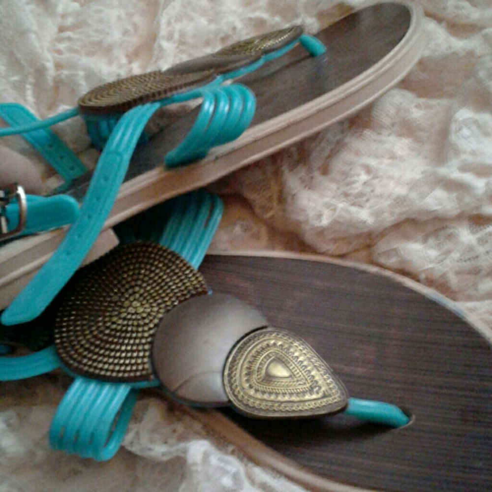 Sandals - Picture 4 of 4
